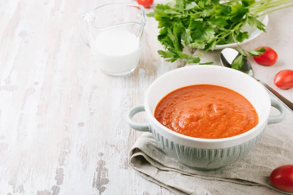 Bowl Homemade Tomato Soup Cream Parsley Wooden Table Copy Spase — Stock Photo, Image