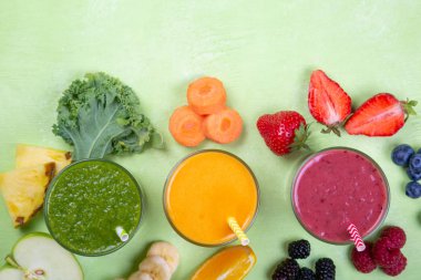 Taze smoothies yaratıcı düzeni