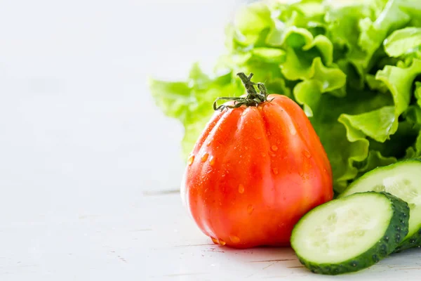 Вибір свіжих овочів — стокове фото