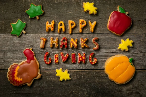 Έννοια των Ευχαριστιών - μπισκότα σε σχήμα όπως κολοκύθα, Τουρκία, φύλλα — Φωτογραφία Αρχείου