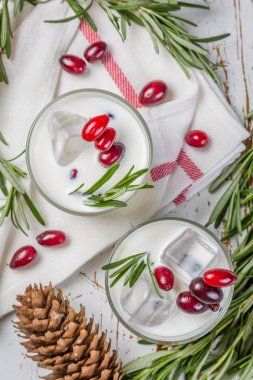 Beyaz Noel margarita yumruk