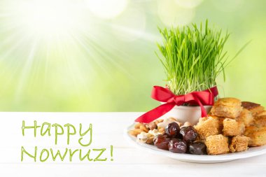 Nevruz tatil kavramı - çimen, baklava tatlılar, fındık ve tohumlar
