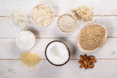 Gluten ücretsiz kavramı - alternatif un ve malzemeler