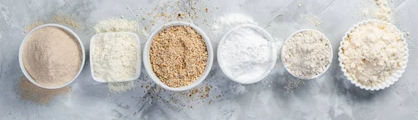 Concepto sin gluten - selección de harinas e ingredientes alternativos —  Fotos de Stock