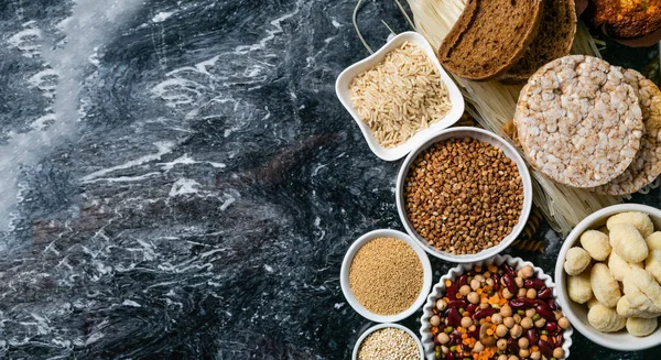 Konsep diet bebas gluten - seleksi biji-bijian dan karbohidrat bagi mereka yang tidak toleran terhadap gluten — Stok Foto