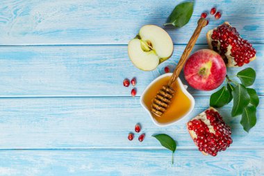Rosh hashanah kavramı - bal, elma, nar, semboller