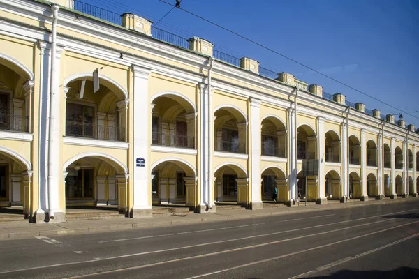 Petersburg Garden Street Gostiny Dvor — Stock Photo, Image