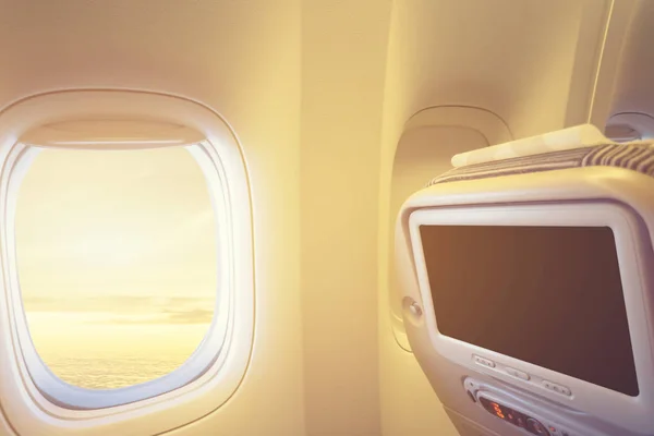 Paisaje Marino Detrás Ventana Avión Con Pantalla Táctil Asiento Del —  Fotos de Stock