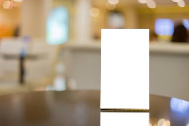 boş beyaz sayfaya kopya alanı seçici odak ahşap tablo 