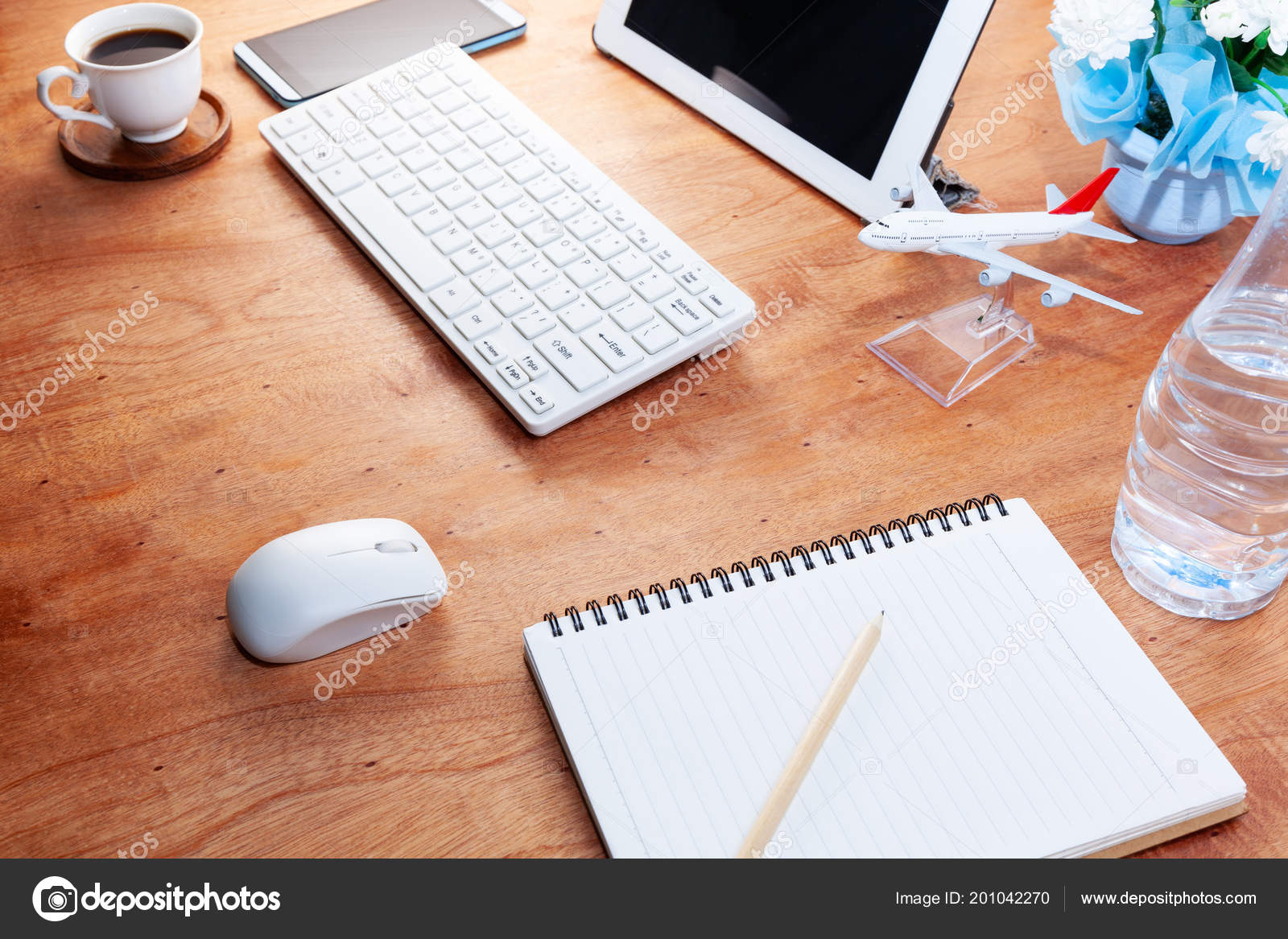 Office Desk Wood Table Business Workplace Business Objects Image