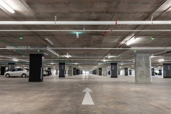 Parcheggio Garage Interno Edificio Industriale Interni Sotterranei Vuoti Appartamento Supermercato — Foto Stock
