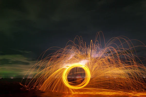 Fuego Oscilante Remolino Luz Lana Acero Fotografía Sobre Piedra Con —  Fotos de Stock