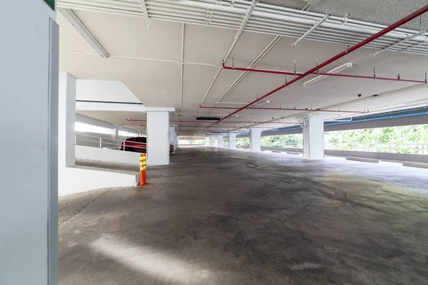 Modern White Parking Garage Interior Industrial Building — Stock Photo, Image