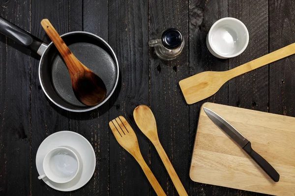 Set Utensilios Cocina Sobre Fondo Madera Negro — Foto de Stock