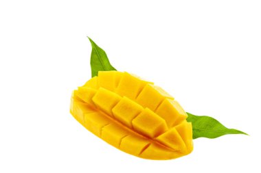 Beyaz arkaplanda yaprakları olan mango