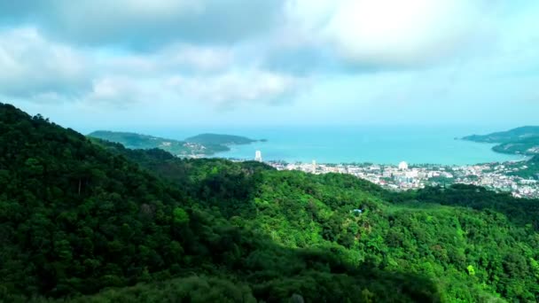 공중에서 Drone High Angle View Hyperlapse Film Patong City High — 비디오