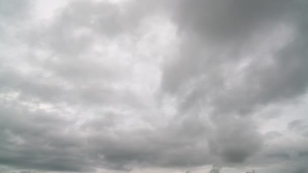 Time Lapse 3840X2160 Van Bewegende Donkere Wolken Lucht Bij Slecht — Stockvideo