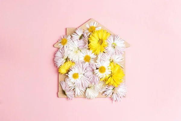 House Symbol White Asters Flowers Pink Background Top View — Stock Fotó