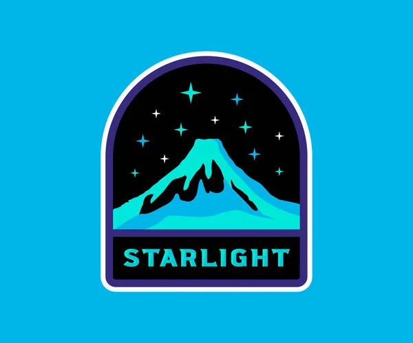 Volcan avec étoiles, badge rétro vintage. Étiquette Starlight, étoiles de l'espace, fond stellaire . — Image vectorielle