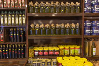 İstanbul Kapalıçarşı, Türkiye'nin en eski alışveriş merkezi