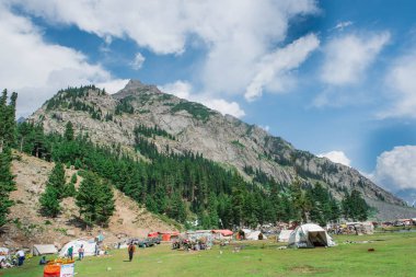 Güzel dağ manzarası manzara ve mavi gökyüzü, manzara, Mahodand Lake Pakistan