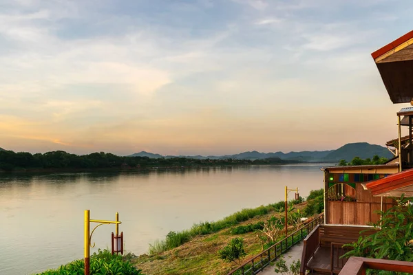 The beauty of rivers and mountains — Stock Photo, Image