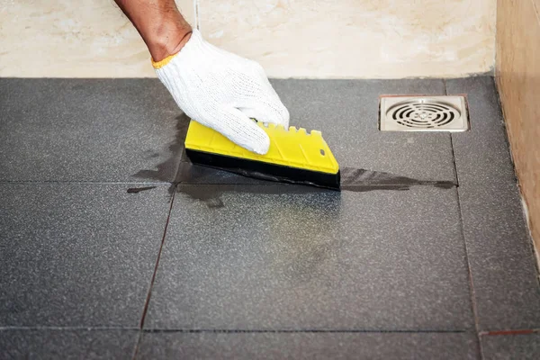 Construction Worker White Gloves Working Grout Tiles Bathroom — Stock Photo, Image