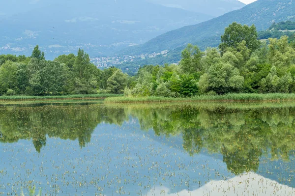 Dağ Panorama bir yaz gününde