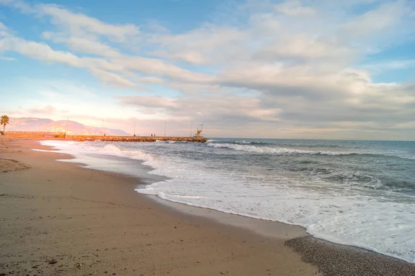 Puesta Sol Playa Día Congelado Del Invierno —  Fotos de Stock