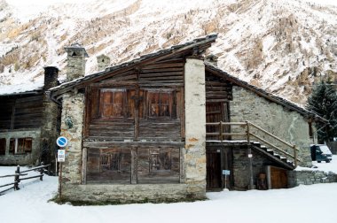 Karda dağ evi