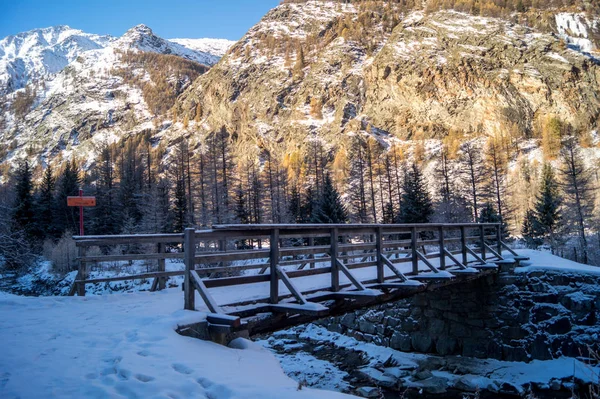 Berglandschaft Schnee — Stockfoto