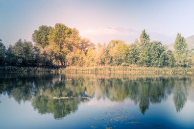 Göl Dağ yansıması ile
