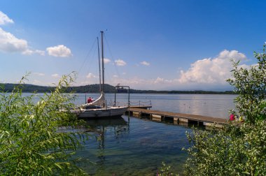 Viverone panoramik göl