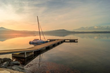 Viverone göl günbatımı, panorama