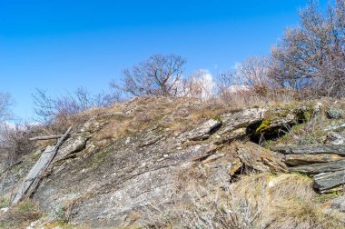 Dağ kar biraz bahar Panoraması