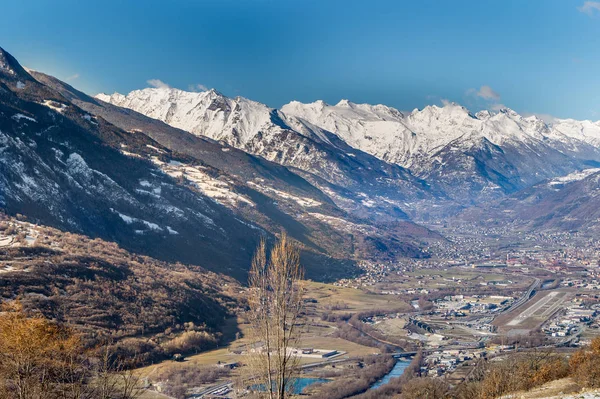 Panorama Primavera Montaña Con Poco Nieve — Foto de Stock