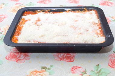 İtalyan el yapımı lazanya, lazanya alla bolognese