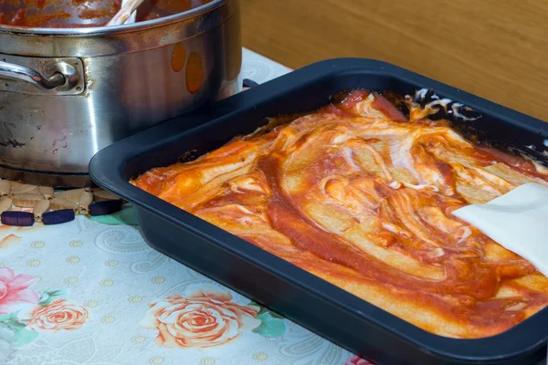 İtalyan el yapımı lazanya, lazanya alla bolognese