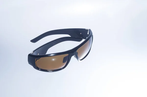 Schwarze Sonnenbrille Auf Grauem Hintergrund — Stockfoto