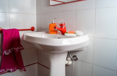 gri arka plan yakın çekim sabun