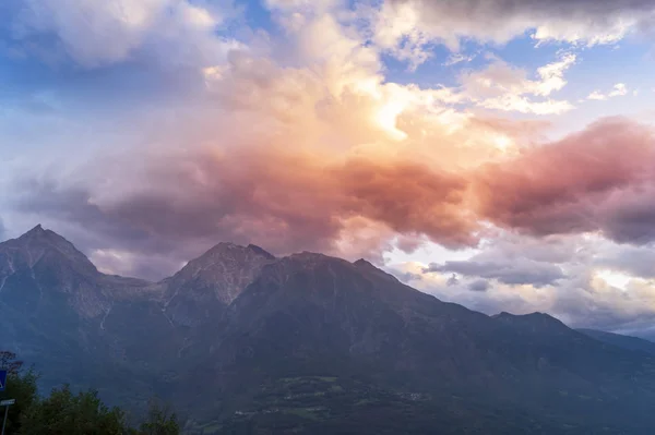 Закат Итальянских Альпах Красочное Небо — стоковое фото