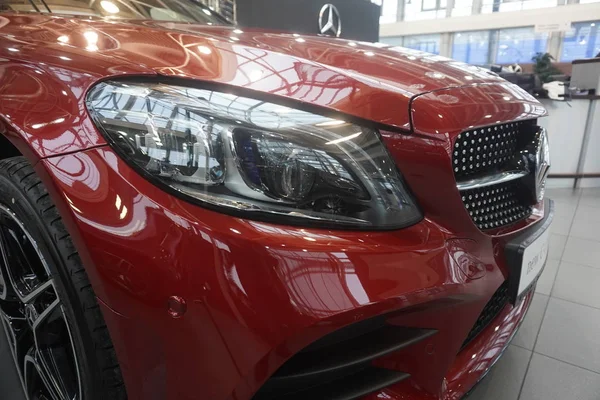 Mercedes C-lass W205 di colore rosso 2019 — Foto Stock