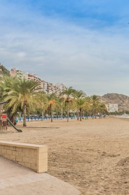 Alicante veya Alacant ünlü İspanyol ve İspanya İspanya bağlantı noktası biridir. Costa Blanca - Akdeniz sahil bu