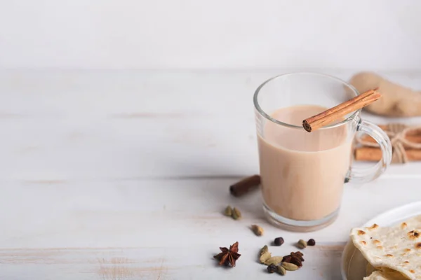 Chá Chai Aromatizado Feito Pela Fabricação Chá Preto Com Especiarias — Fotografia de Stock