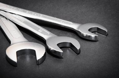 koyu arka plan kopya alanı ile mekanik düz anahtarı