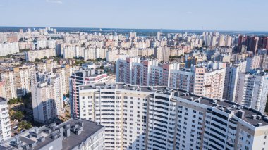 bir düşük açılı tek renkli yüksek doğmak daireye gökyüzü.