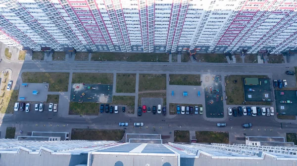 Vista Aérea Ciudad Con Encrucijada Caminos Casas Edificios Parques Estacionamientos —  Fotos de Stock