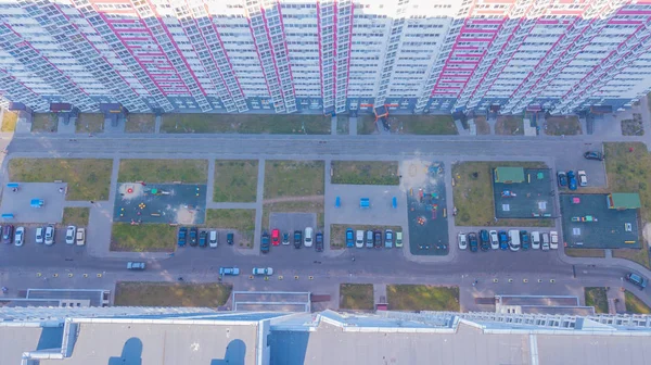 Vista Aérea Ciudad Con Encrucijada Caminos Casas Edificios Parques Estacionamientos —  Fotos de Stock