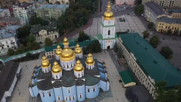 Gyönyörű Golden Kiev Ukrajna Szent Mihály Arany Domed Kolostor Kilátás — Stock videók