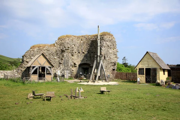 Corfe Kalesi 'nden ayrılmayın.